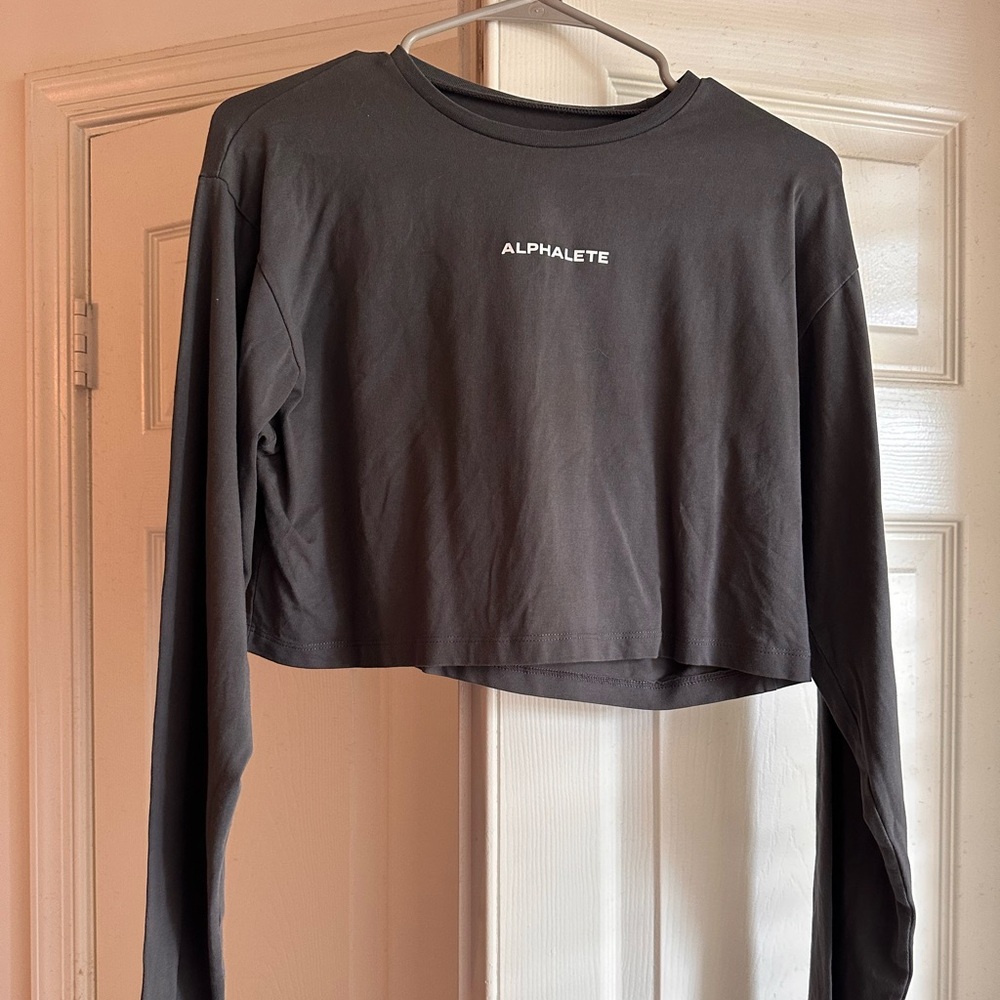 Alphalete crop long sleeve